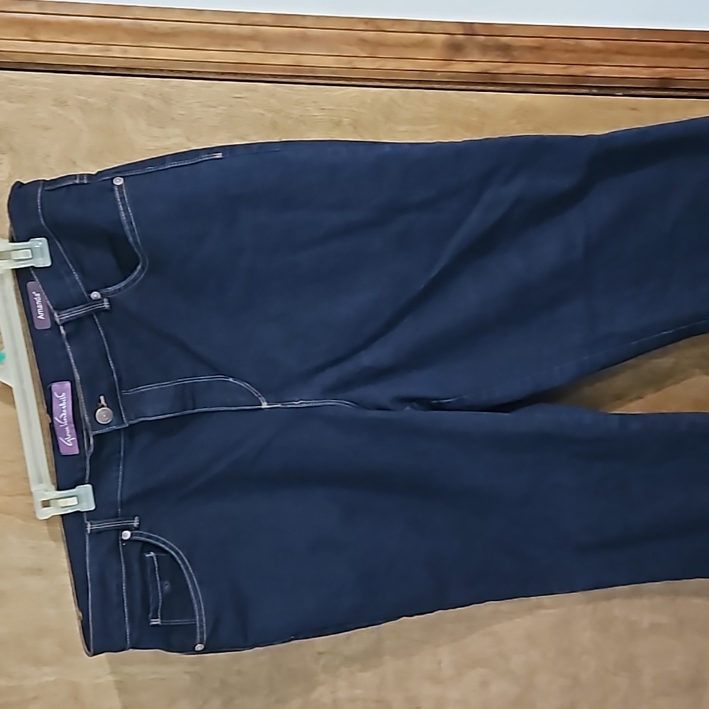 Gloria Vanderbilt jeans